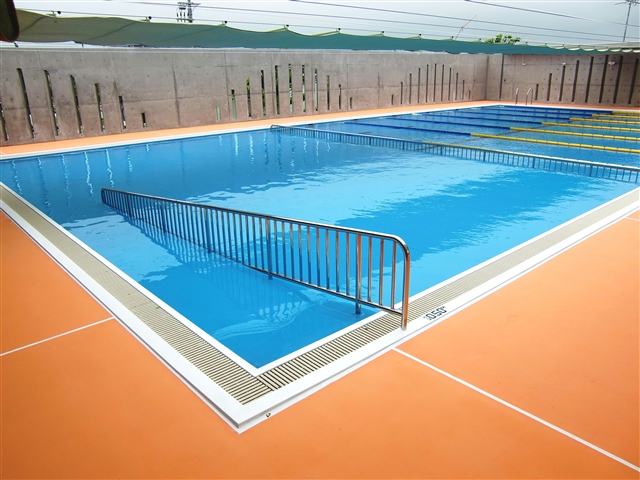 糸満南小学校水泳プール